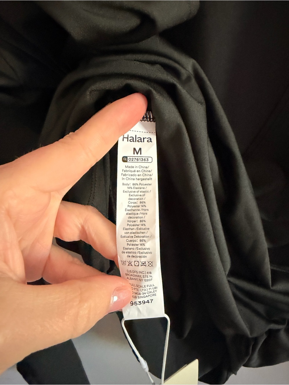 Halara Cut Out Back Thumb Hole Ruched Relax Fit Yoga Top - Picture 8 of 9